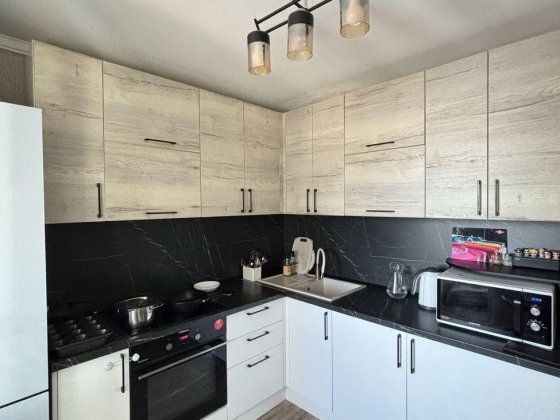 Продам 2-кімнатну квартиру, вул. Вахтанга Кікабідзе, Святошинський OV Київ