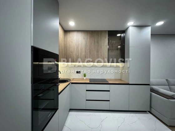 Продаж 1к квартира ЖК Варшавський 3, Змієнка, 34/21 ремонт, генератор Київ