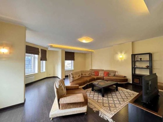 Затишна 3к (120м) квартира, вулиця Паньківська, 27/78, Центр Київ