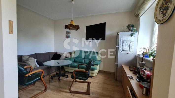 2к квартира на Подолі біля Андріївського узвозу, пров. Покровський - фото 1