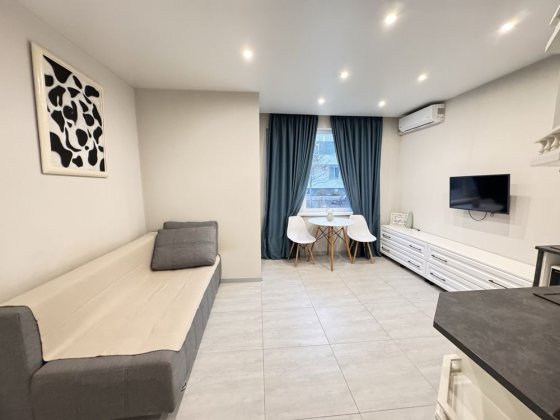 Квартира в біля метро Васильківська Київ