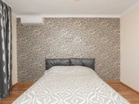 Продаж 2к квартири вул В. Наумовича 6 ЖК Озерний метро Академмістечко Київ