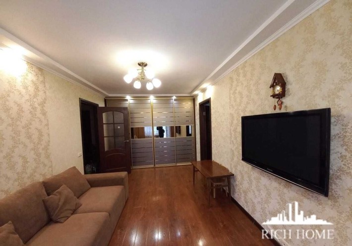 пр. Відрадний 28г евроремонт, 3й поверх, газ, є-відновлення так, БЕЗ % - фото 1