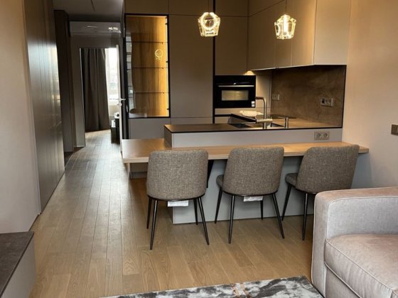 Продаж 1к квартири (45м2) з дизайнерським ремонтом в ЖК Файна Таун Киев