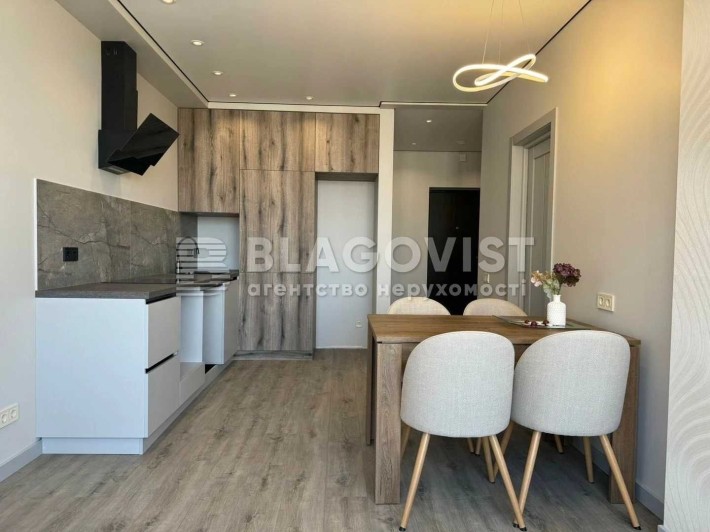 Продаж 1к квартира ЖК Варшавський 2, ремонт, генератор вул.О. Олеся 9а - фото 1