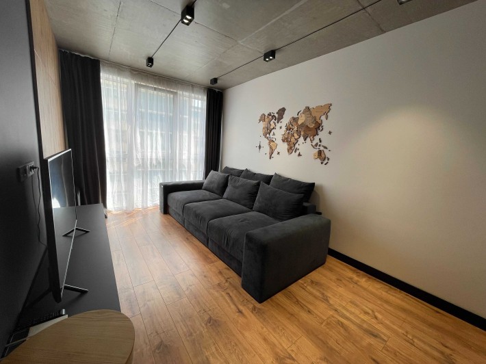 Продаж Дизайнерської 2-х кім. квартири. ЖК Адамант. Липківського, 33-А - фото 1