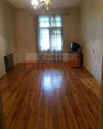 3кім 64 кв.м. Вул.Чумака 13 - фото 1