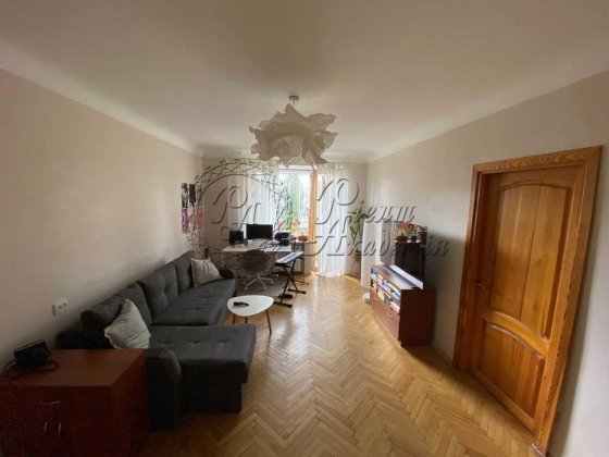 Продаж 4-кімн квартири на вул. Мирослава Поповича, 21 Киев