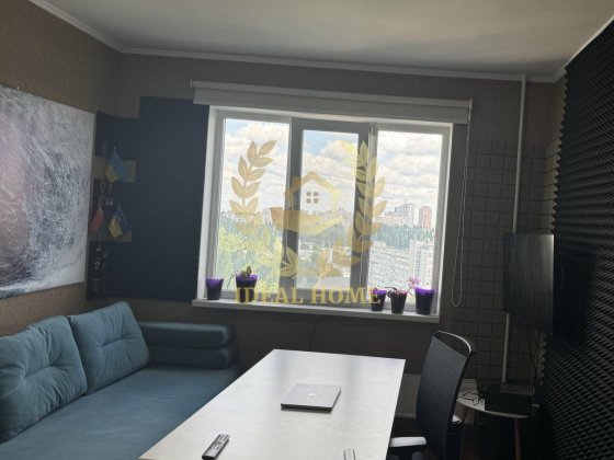 Продаж 3к квартири Святошинський р-н Правий берег Київ Київ