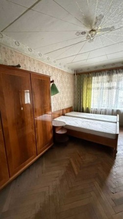 Продаж 2 кімнатна квартира Доброхотова вторичка метро Житомирська - фото 1