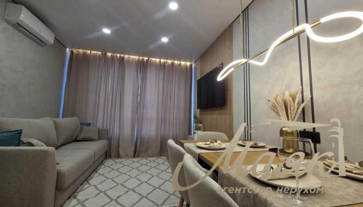 Продаж 1-к квартири в ЖК Варшавський 3 - фото 1