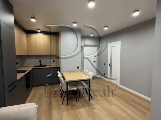 Продаж 1 кімн квартири 44м2/Варшавський плюс/ Виговського /ремонт Київ