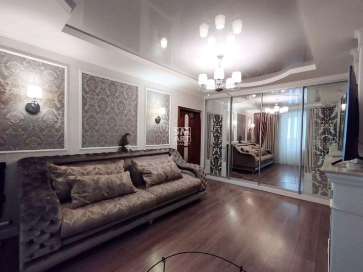 Без% Продаж 3к кв-ри,вул Хмельницька 10,ст.м. Святошин - фото 1