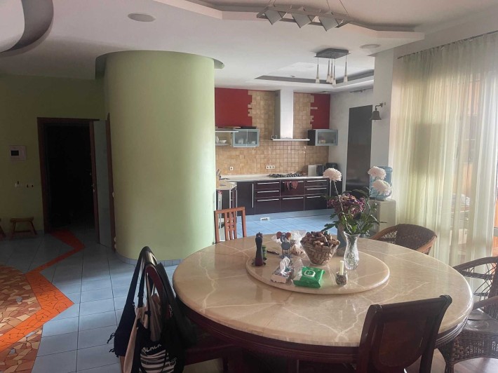 Продам 7к Введенська 29/58, 2 рівні - фото 1