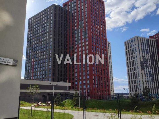 Продам 2 кв ЖК Варшавский + Выговского 40/12 Київ