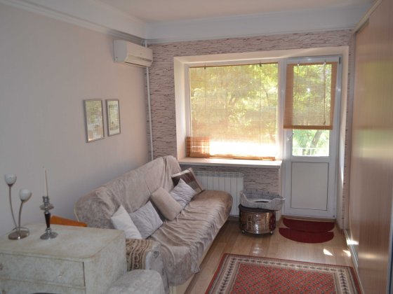 Продам 1-кімнатну кв. Шевченківський р-н Лук'янівка вул Білоруська Київ