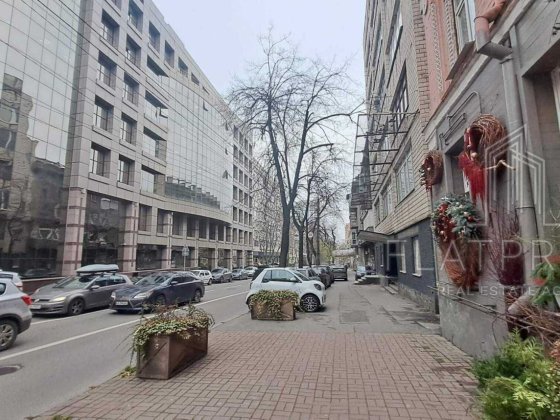 69 м2 Обсерваторна, 23 Центр Шевченківський  Львівська площа Фасад Киев