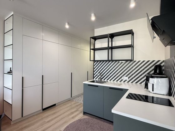 1 к квартира з новим ремонтом . Київ ЖК Медовий Соломʼянський район Киев