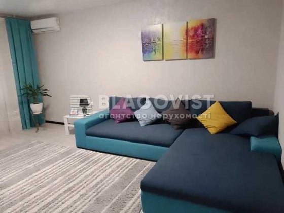 Продаж 3 кімнатної квартири, Ужвій 8, Виноградар, Подільський район Киев