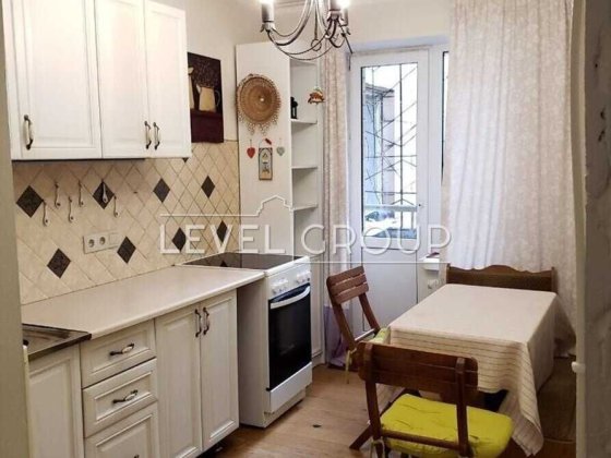 Продаж трикімнатної квартири вул. Радченка 4 Солом'янський Киев