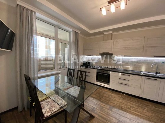 Сікорського ,Берестейська, 2 кім, 76кв.м, 153000у.е Київ