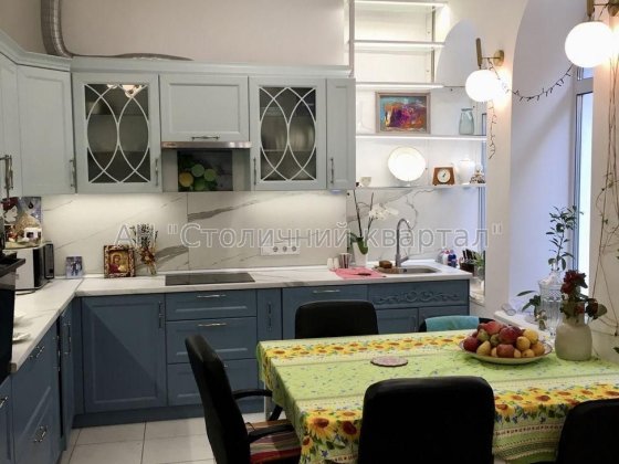 метро Театральна Богдана Хмельницького 9 Киев