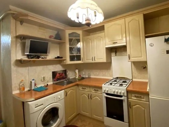 Продам 1 кімнтнатну квартиру Щусєва 40 метро Дорогожичі Сирець Київ