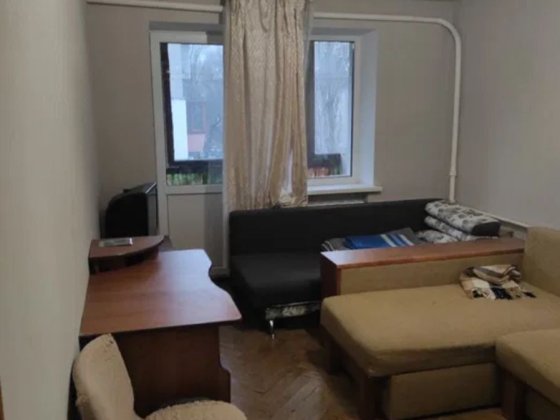 Продаж 1-кімнатна квартира Стадіонна Солом'янський 15 хв від метро Київ