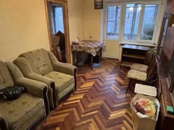 ПРОДАМ 2к квартиру біля метро вул. В.Ярмоли, 38 Київ