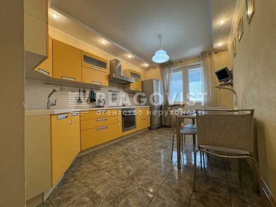 Продам 1 кім квартиру Смілянська, 10/31 Чоколівка Солом`янка ремонт Київ