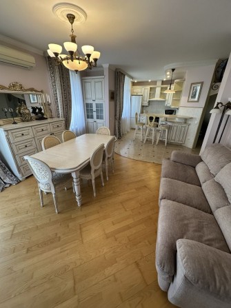 4-ком. Вул.Депутатська 23А, дворівнева -139м2,ремонт, меблі! - фото 1