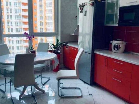 Продам 2-кімн. Берестейський (Перемоги) пр. 65б, 69 м.кв Київ