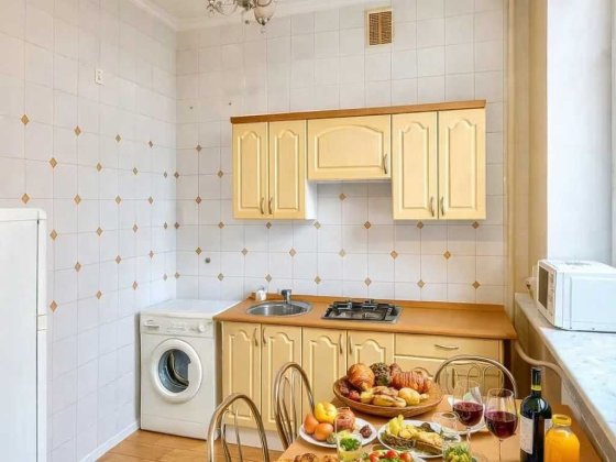 Продам квартиру в історичному центрі Києва, навпроти Premier Palace Київ