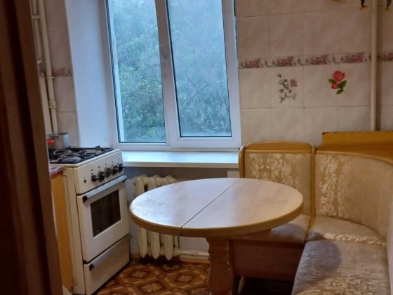 Продам 2 кім.квартиру вул. Братів Зерових 25 Солом'янський р-н Київ