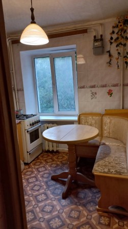 Продам 2 кім.квартиру вул. Братів Зерових 25 Солом'янський р-н - фото 1