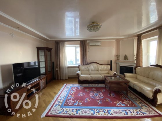 Дворівнева класика з каміном біля метро «Святошин» — 142 м2 комфорту Киев