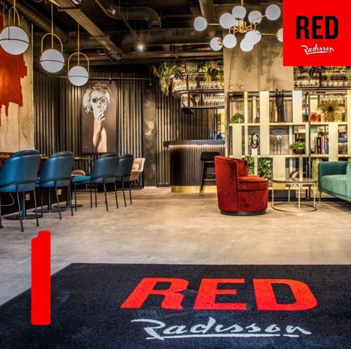 Недвижимость апартаменты квартира - фото 1