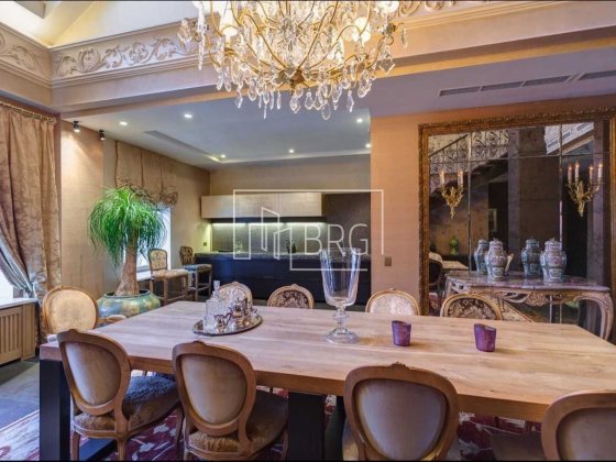 Продажа апартаментов 2 уровня 5к ремонт лифт  Б.Житомирская без % Киев