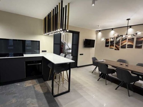 Терміново продам елітну квартиру 177 м² метро Дорогожичі, Іллєнка 83д Киев