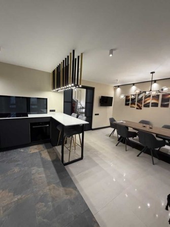 Терміново продам елітну квартиру 177 м² метро Дорогожичі, Іллєнка 83д - фото 1