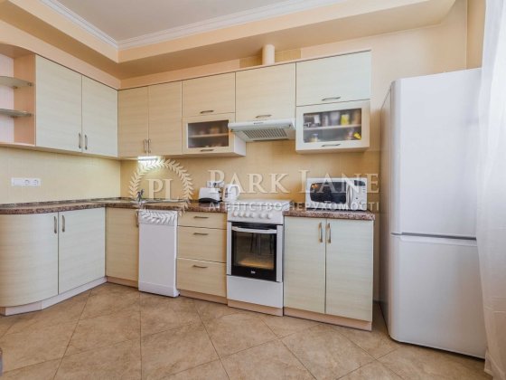 Простора 2-х кімнатна Богданівська 7А, ЖК Малахіт Центр Київ