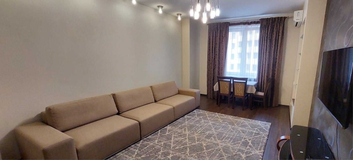 Продам 3 ком, Дмитриевская 75 с ремонтом м "Лукьяновская" 10 минут - фото 1