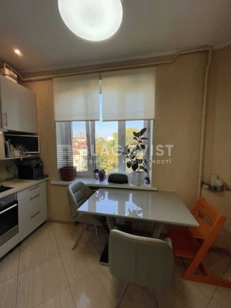 Продаж 3х кімн 80м2 вул Ю. Іллєнка 10 Шевченківський м. Лук'янівська - фото 1