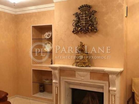 Рейтарська 26 Ярославів Вал 4-к квартира з ремонтом  Золоті Ворота Киев