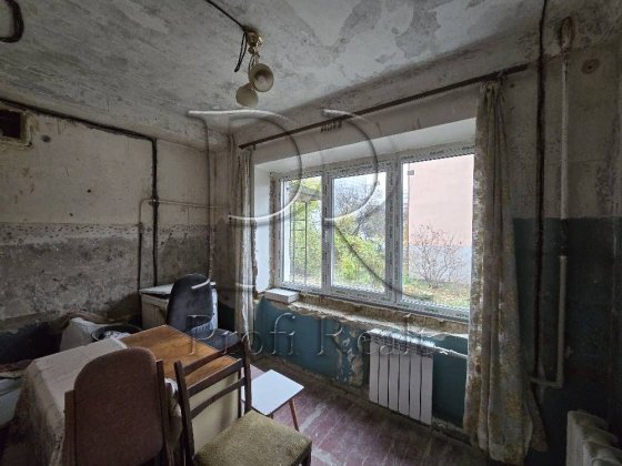 Продаж 2 кімн. квартири в пішій до метро вулиця Корчака 10 Київ