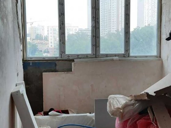 Продаю квартиру 27 м2, біля метро, вул. Магістральна 33 Киев