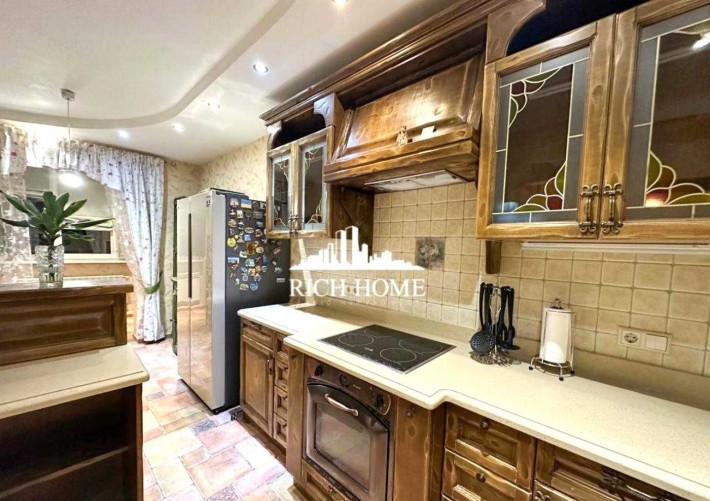 пр. Лобановського 4б, Севастопольська площа, генератор, низький поверх - фото 1