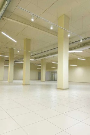 Продаж торгового приміщення, площа 1303 м2 - фото 1