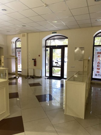 Продаж магазина 140 кв Центр міста - фото 1