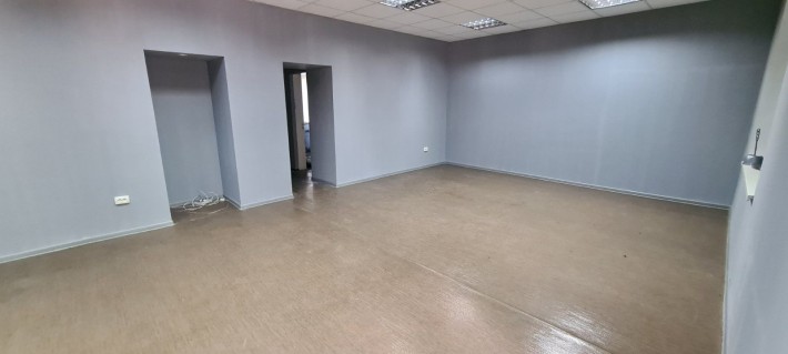 Продам в Центре Т.Шевченка под офис или магазин 3ёх.к.к.66м² р-н Ощадб - фото 1